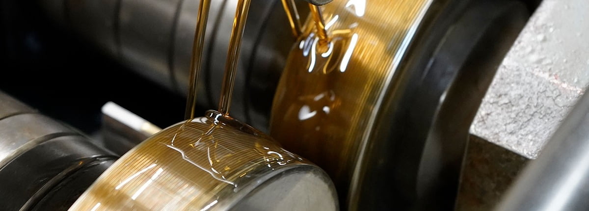 Gewinderoll- und Walzmaschine für jegliche Werkstoffe, Nacharbeit und Gewindeaufbringung.