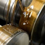 Gewinderoll- und Walzmaschine für jegliche Werkstoffe, Nacharbeit und Gewindeaufbringung.